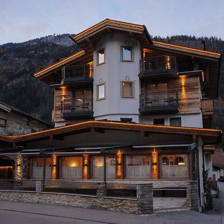 Hotel Viktoria & Landhaus Joggl Mayrhofen Dış mekan fotoğraf