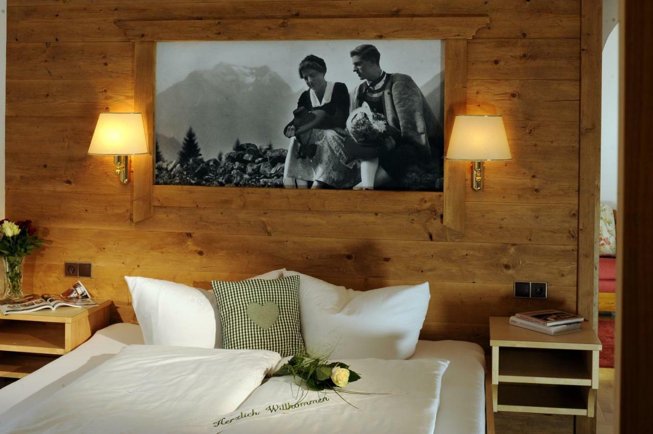 Hotel Viktoria & Landhaus Joggl Mayrhofen Dış mekan fotoğraf